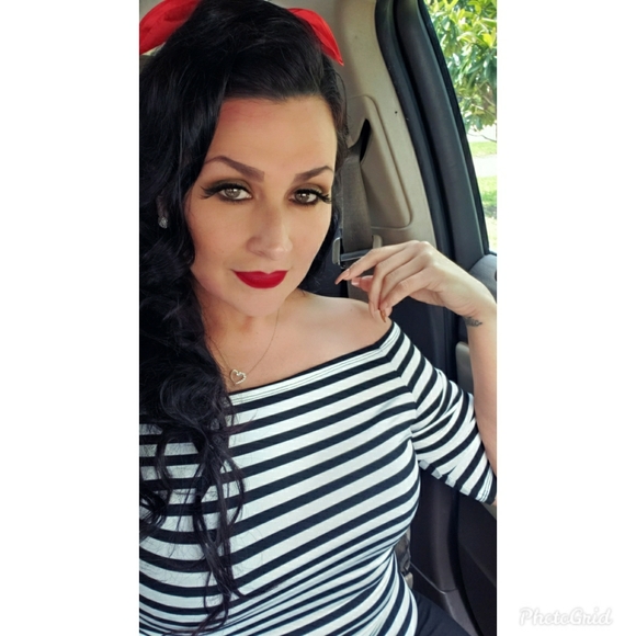 Meet your Posher, Anabel - Picture 1 of 1